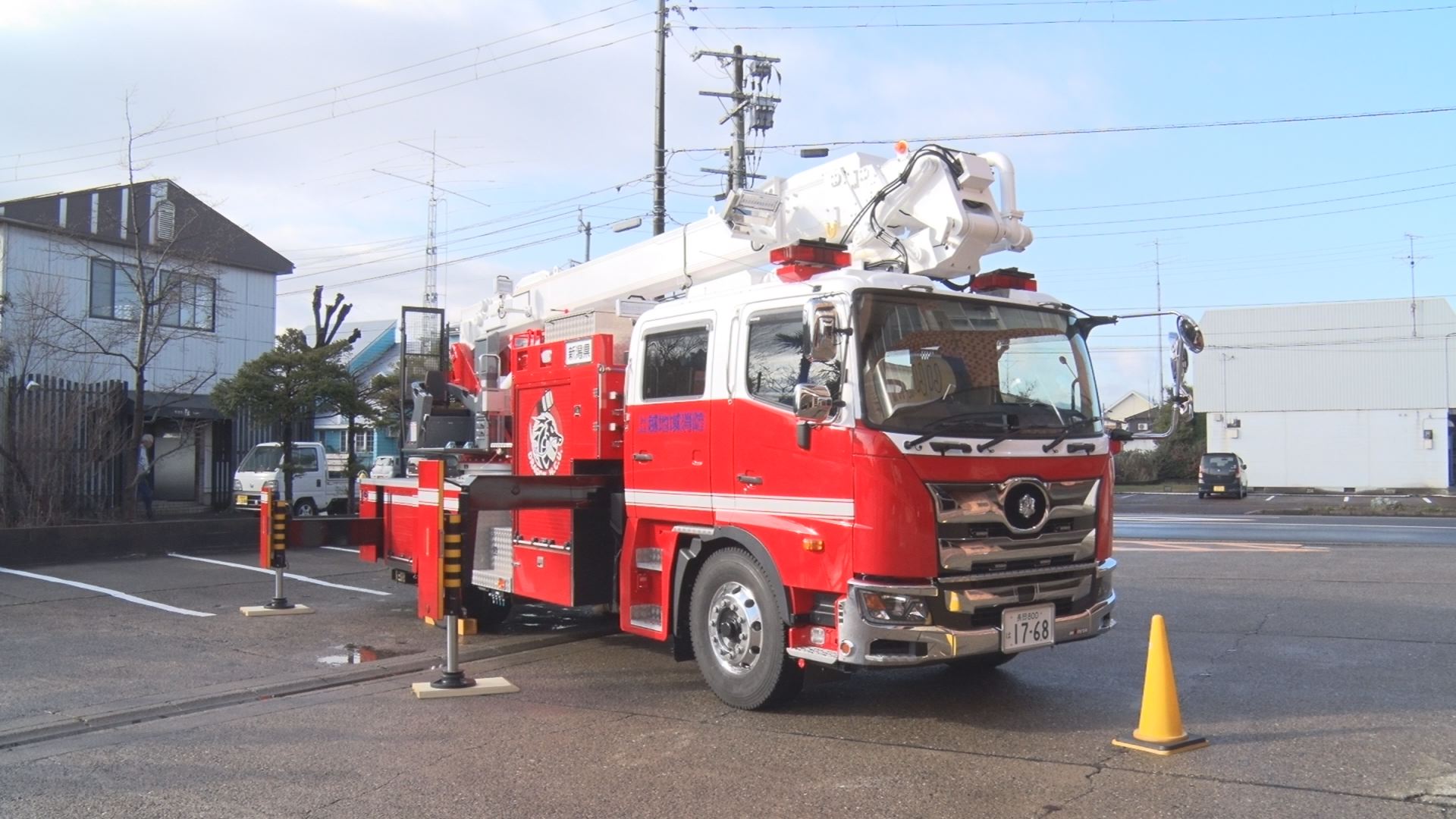 温泉地の守護神 25ｍはしご付き消防ポンプ車導入 ニュース 上越妙高タウン情報 Part