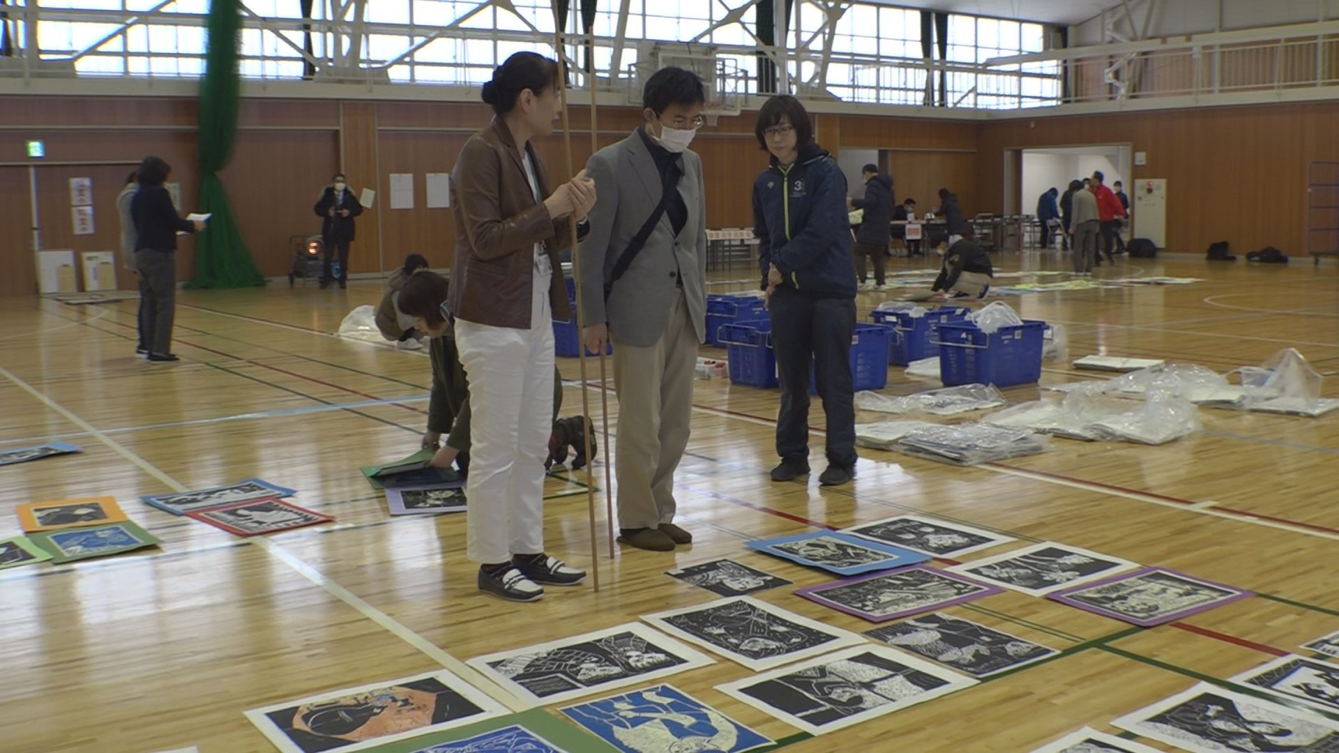 県児童生徒絵画 版画コンクール作品審査会 ニュース 上越妙高タウン情報 Part