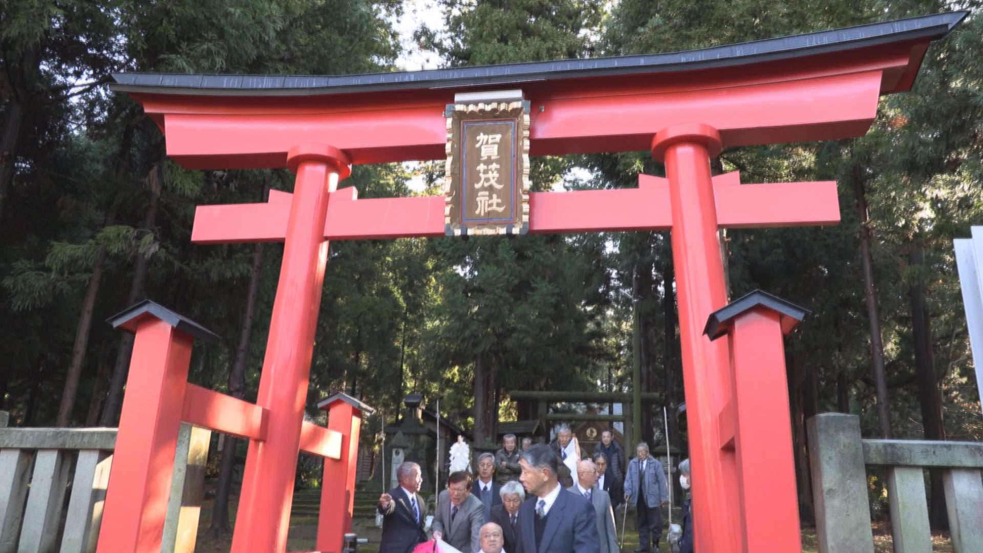 191209_加茂神社鳥居完成1